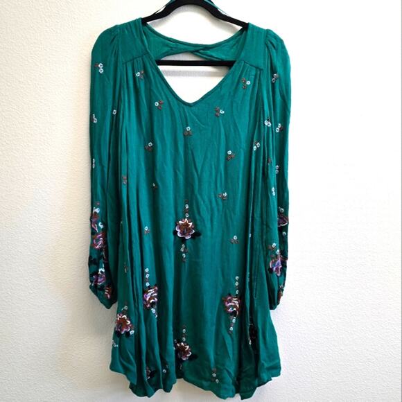 FREE PEOPLE Oxford Embroidered Mini Dress Size XS – Boho Festival - Picture 1 of 13